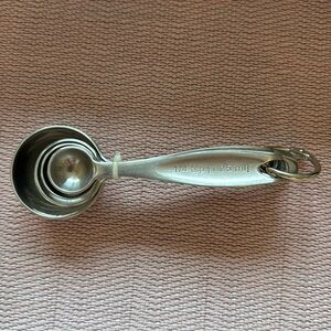 Never used, excellent condition Crate & Barrel stainless steele measuring spoons